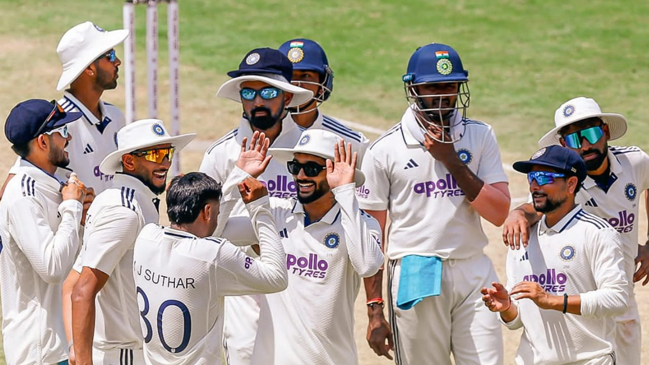  ಆದಾಗ್ಯೂ, ಈ ಹೀನಾಯ ಸೋಲಿನ ನಂತರ, ಶ್ರೀಲಂಕಾದ ಪಾಯಿಂಟ್‌ಗಳ ಶೇಕಡಾವಾರು ಗಮನಾರ್ಹವಾಗಿ ಕುಸಿದಿದೆ. 44.44 ರ ಶೇಕಡಾವಾರು ಅಂಕಗಳೊಂದಿಗೆ ಶ್ರೀಲಂಕಾ ಆರನೇ ಸ್ಥಾನಕ್ಕೆ ಕುಸಿದಿದ್ದಾರೆ. ಏತನ್ಮಧ್ಯೆ, ಈ ಪಂದ್ಯಕ್ಕೂ ಮೊದಲು ಭಾರತ ತಂಡ ಆರನೇ ಸ್ಥಾನದಲ್ಲಿತ್ತು. ಆದರೆ ಟೀಂ ಇಂಡಿಯಾದ ಗೆಲುವಿನ ಶೇಕಡಾವಾರು 48.15 ಆಗಿರುವ ಕಾರಣ ಪಾಯಿಂಟ್ ಪಟ್ಟಿಯಲ್ಲಿ ಐದನೇ ಸ್ಥಾನಕ್ಕೇರಿದೆ (PC-BCCI). 