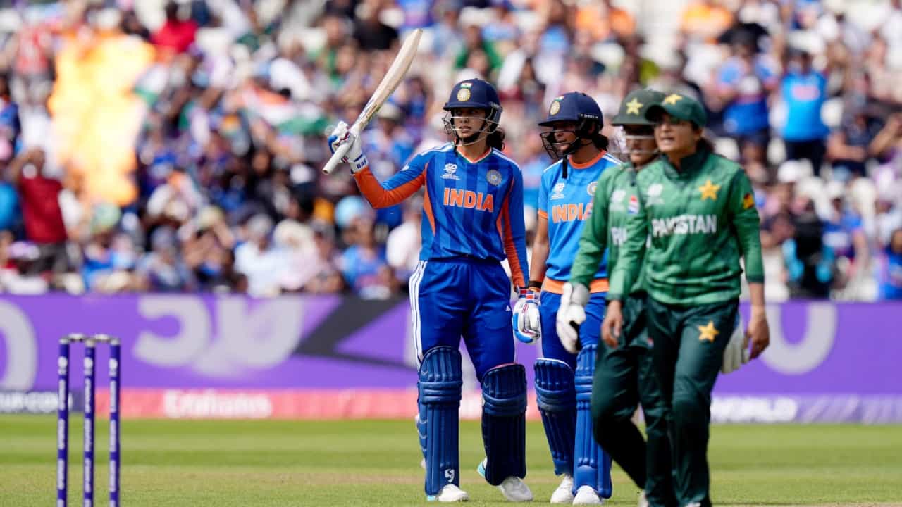 IND vs PAK: ಪಾಕಿಸ್ತಾನ್ ವಿರುದ್ಧ 64 ರನ್ಗಳಿಂದ ಗೆದ್ದ ಭಾರತದ ಸಿಂಹಿಣಿಯರು IND vs PAK: ಪಾಕಿಸ್ತಾನ್ ವಿರುದ್ಧ 64 ರನ್ಗಳಿಂದ ಗೆದ್ದ ಭಾರತದ ಸಿಂಹಿಣಿಯರು