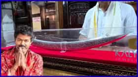 ಕೊಲ್ಲೂರು ಮೂಕಾಂಬಿಕಾ ದೇವಿಗೆ ಬೆಳ್ಳಿಯ ಖಡ್ಗ ಸಮರ್ಪಿಸಿದ ತಮಿಳುನಾಡು ಸಿಎಂ ವಿಜಯ್