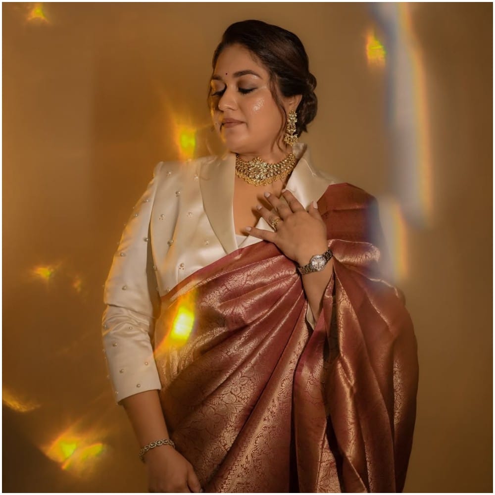 ಈ ಅದ್ಭುತ ಎಐ ಫೋಟೋ ಸಾಮಾಜಿಕ ಜಾಲತಾಣಗಳಲ್ಲಿ ಸಖತ್ ವೈರಲ್ ಆಗುತ್ತಿದ್ದು, ಇದನ್ನು ನೋಡಿದ ಅಭಿಮಾನಿಗಳು ಭಾವುಕರಾಗಿದ್ದಾರೆ. ನೆಚ್ಚಿನ ಜೋಡಿಯನ್ನು ಒಟ್ಟಿಗೆ ನೋಡಿ ಭಾವುಕರಾಗಿ ಕಮೆಂಟ್ ಮಾಡುತ್ತಿದ್ದಾರೆ.