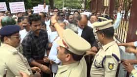 ಬೆಳಗಾವಿಯಲ್ಲಿ ಎಂಇಎಸ್ ಮತ್ತೆ ಪುಂಡಾಟ: ಕನ್ನಡ ಕಡ್ಡಾಯ ಆದೇಶದ ವಿರುದ್ಧ ಕಿಡಿ