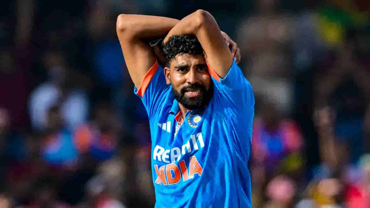 ಸಿರಾಜ್ರನ್ನು ಕೈ ಬಿಟ್ಟಿದ್ದೇಕೆ? ಟೀಮ್ ಇಂಡಿಯಾ ಮಾಜಿ ಆಟಗಾರನ ಪ್ರಶ್ನೆ