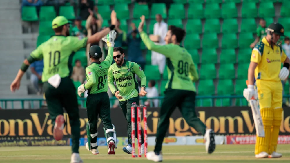 PAK vs AUS: ಪಾಕ್ ವಿರುದ್ಧ 38 ರನ್‌ಗಳಿಗೆ 7 ವಿಕೆಟ್‌ ಕಳೆದುಕೊಂಡ ಆಸ್ಟ್ರೇಲಿಯಾ