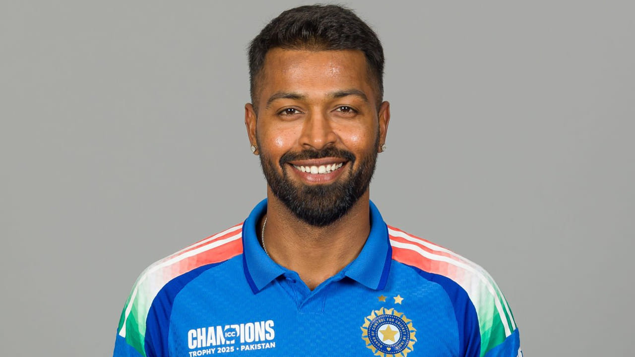 ಹಾರ್ದಿಕ್ ಪಾಂಡ್ಯ: ಫಿಟ್​ನೆಸ್ ಸಮಸ್ಯೆಯಿಂದ ಬಳಲುತ್ತಿರುವ ಹಾರ್ದಿಕ್ ಪಾಂಡ್ಯ ಅವರನ್ನು ಇಂಗ್ಲೆಂಡ್ ವಿರುದ್ಧದ ಏಕದಿನ ಸರಣಿಯಿಂದ ಕೈ ಬಿಡಲಾಗಿದೆ. ಅವರ ಬದಲಿಗೆ ನಿತೀಶ್ ಕುಮಾರ್ ರೆಡ್ಡಿ ಭಾರತ ಏಕದಿನ ತಂಡದಲ್ಲಿ ಮುಂದುವರೆದಿದ್ದಾರೆ. (PC: gettyimages)