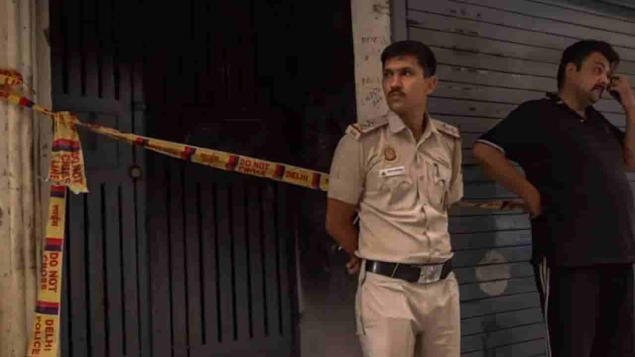 ದೆಹಲಿ: ಅಗ್ನಿ ಅವಘಡ, 3 ಮಂದಿ ಸಾವು, ಶಾರ್ಟ್ಸರ್ಕ್ಯೂಟ್ ಅಲ್ಲ, ಘಟನೆಗೂ ಮುನ್ನ ಕಾಣಿಸಿಕೊಂಡ ಮುಸುಕುಧಾರಿ ಮಹಿಳೆ ಯಾರು?