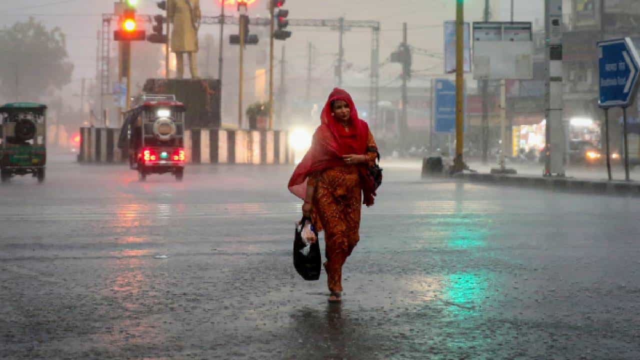Monsoon Rain 2026: ಭಾರತಕ್ಕೆ ಮುಂಗಾರುಅಧಿಕೃತ ಪ್ರವೇಶ, ಕರ್ನಾಟಕ ಸೇರಿ 19 ರಾಜ್ಯಗಳಲ್ಲಿ  ವಿಪರೀತ ಗಾಳಿ, ಮಳೆ