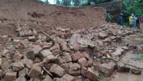 ಭಾರೀ ಮಳೆಗೆ ದುರಂತ: ಆಟವಾಡುತ್ತಿದ್ದಾಗ ಮಣ್ಣು ಕುಸಿದು ಮಕ್ಕಳಿಬ್ಬರು ಸಾವು