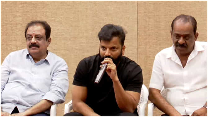 ‘ನಿರ್ಮಾಪಕ ಎಜುಕೇಟೆಡ್ ಆಗಿರಬೇಕು’: ವಿವಾದಾತ್ಮಕ ಹೇಳಿಕೆಗೆ ಸತೀಶ್ ಸ್ಪಷ್ಟನೆ