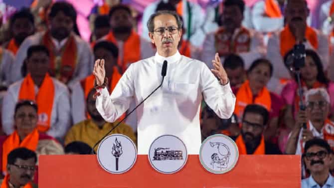 ಉದ್ಧವ್ ಬಣದ ಸಂಸದರ ಫೋನ್ ಆಫ್, ದೆಹಲಿಯತ್ತ ಎಲ್ಲರ ಚಿತ್ತ
