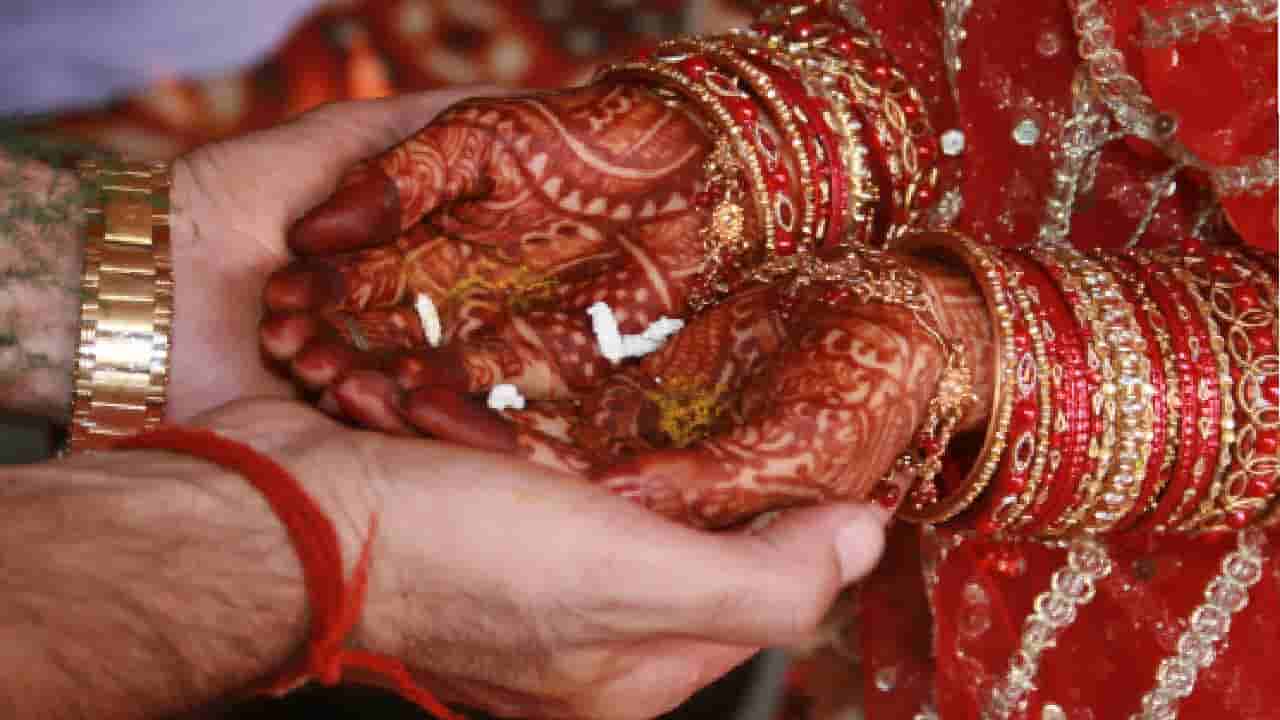Hindu Ritual: ಮದುವೆಯಲ್ಲಿ ತಾಳಿ ಕಟ್ಟುವಾಗ ಮೂರು ಗಂಟು ಯಾಕೆ ಹಾಕ್ತಾರೆ? ಅಸಲಿ ಕಾರಣ ಇಲ್ಲಿದೆ!