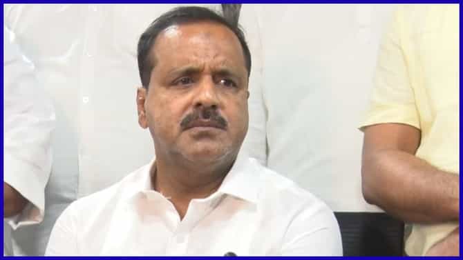 ‘ರಸ್ತೆ ಗುಂಡಿಗೆ ಬಿದ್ದು ಪ್ರಾಣ ಹೋದರೆ ಇಂಜಿನಿಯರ್‌ಗಳೇ ನೇರ ಹೊಣೆ