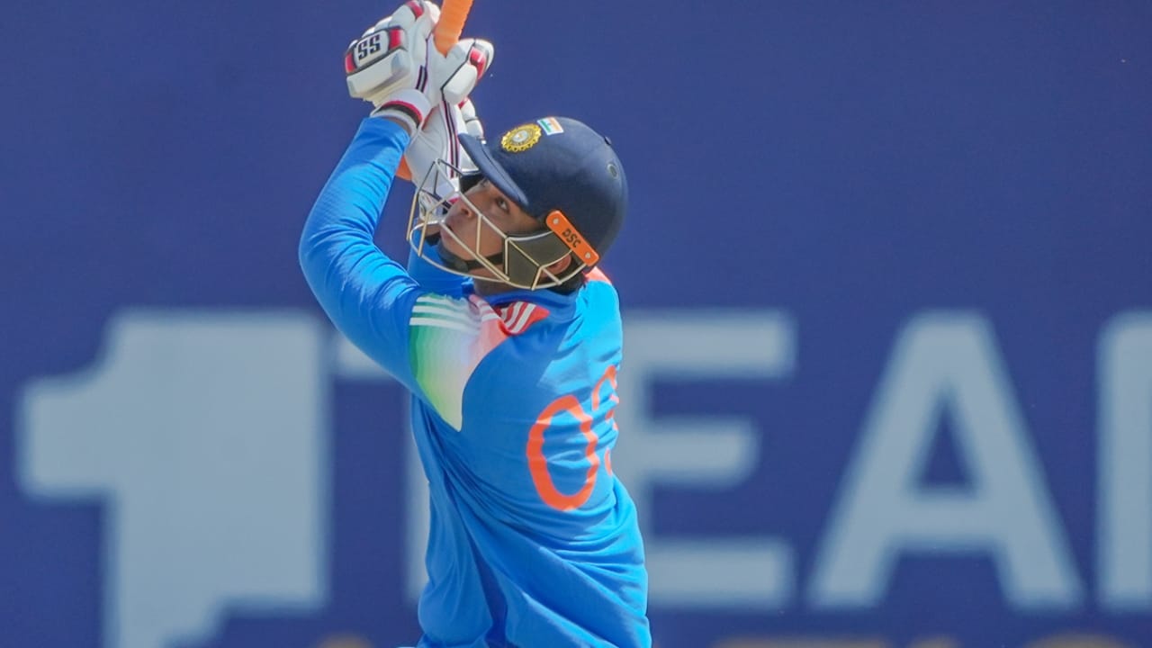 ಆದಾಗ್ಯೂ ವೈಭವ್ ಸೂರ್ಯವಂಶಿ ಈ ಸರಣಿಯಲ್ಲಿ ಪಾದಾರ್ಪಣೆ ಮಾಡುತ್ತಾರೆಯೇ ಎಂಬುದು ಇನ್ನೂ ಸ್ಪಷ್ಟವಾಗಿಲ್ಲ. ಏಕೆಂದರೆ ಆರಂಭಿಕರಾಗಿ ಅಭಿಷೇಕ್ ಹಾಗೂ ಸಂಜು ಸ್ಯಾಮ್ಸನ್ ಅಮೋಘ ಫಾರ್ಮ್‌ನಲ್ಲಿದ್ದಾರೆ. ಹೀಗಾಗಿ ವೈಭವ್​ಗೆ ಮೊದಲ ಪಂದ್ಯದಲ್ಲಿಯೇ ಅವಕಾಶ ಸಿಗುತ್ತದೆಯೇ ಅಥವಾ ಎರಡನೇ ಪಂದ್ಯಕ್ಕಾಗಿ ಕಾಯಬೇಕಾಗುತ್ತದೆಯೇ? ಎಂಬುದು ಪಂದ್ಯದ ದಿನವಷ್ಟೇ ತಿಳಿಯಲಿದೆ (PC- BCCI X).