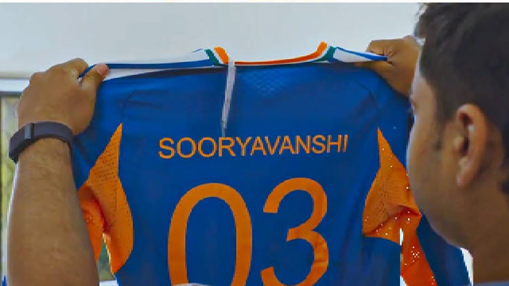 ವೈಭವ್ ಸೂರ್ಯವಂಶಿ ಕೈ ಸೇರಿದ ಟೀಮ್ ಇಂಡಿಯಾ ಜೆರ್ಸಿ!