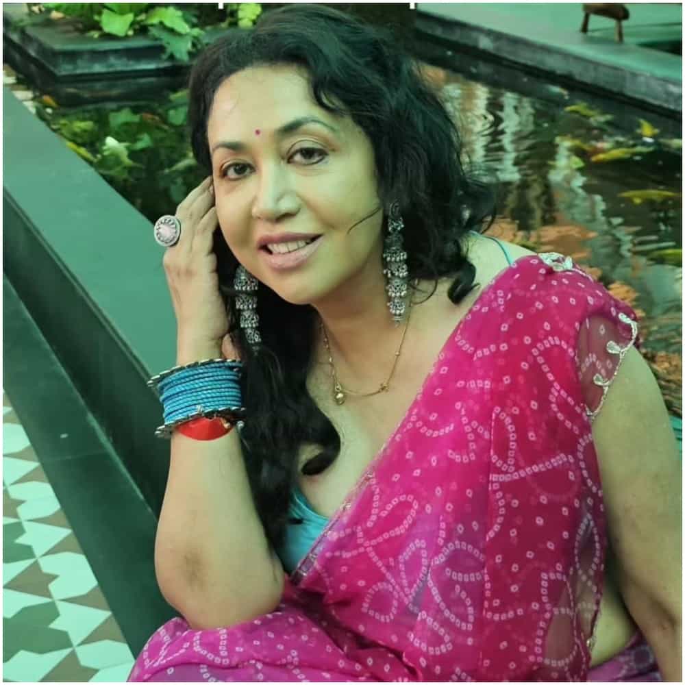 ಅಂದು ‘ರಣರಂಗ’ ಚಿತ್ರದಲ್ಲಿ ಮುದ್ದಾಗಿ ನಟಿಸಿದ್ದ ಈ ಬೆಂಗಳೂರು ಬೆಡಗಿ, ಕೇವಲ ಬಾಲನಟಿಯಾಗಿ ಮಾತ್ರವಲ್ಲದೆ ನಾಯಕಿಯಾಗಿಯೂ ಬೆಳೆದರು. ‘ದೇವತಾ ಮನುಷ್ಯ’ ಚಿತ್ರದಲ್ಲೂ ಇವರು ಪ್ರಮುಖ ಪಾತ್ರ ಮಾಡಿದ್ದರು. ಸ್ಯಾಂಡಲ್ವುಡ್ನ ಸ್ಟಾರ್ ನಟರ ಚಿತ್ರಗಳಲ್ಲಿ ನಟಿಸಿದ ಹೆಗ್ಗಳಿಕೆ ಇವರದ್ದಾಗಿದ್ದು, ಇಂದಿಗೂ ಸಿನಿರಂಗದಲ್ಲಿ ಸಕ್ರಿಯರಾಗಲು ಸಜ್ಜಾಗಿದ್ದಾರೆ.
