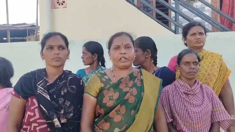 ಕನಕಗಿರಿಯಲ್ಲಿ ಅಕ್ರಮ ಮದ್ಯ ಮಾರಾಟ ಹಾವಳಿ: ನೆಮ್ಮದಿ ಕಳೆದುಕೊಂಡು ಬೀದಿಗಿಳಿದು ಕಣ್ಣೀರು ಹಾಕಿದ ಮಹಿಳೆಯರು!