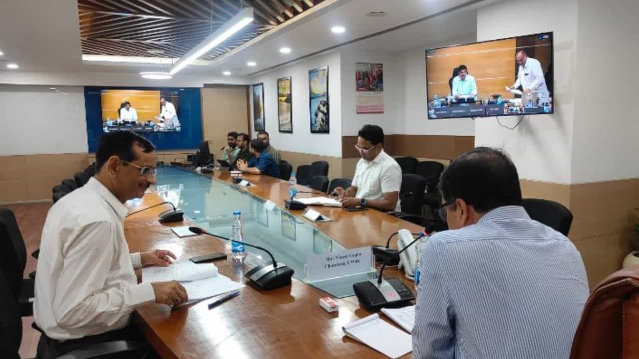CWRC ಸಭೆ: ತಮ್ಮ ಪಾಲಿನ ನೀರು ಬಿಡುವಂತೆ ತಮಿಳುನಾಡು ಪಟ್ಟು; ಸಾಧ್ಯವೇ ಇಲ್ಲ ಎಂದ ಕರ್ನಾಟಕ CWRC ಸಭೆ: ತಮ್ಮ ಪಾಲಿನ ನೀರು ಬಿಡುವಂತೆ ತಮಿಳುನಾಡು ಪಟ್ಟು; ಸಾಧ್ಯವೇ ಇಲ್ಲ ಎಂದ ಕರ್ನಾಟಕ