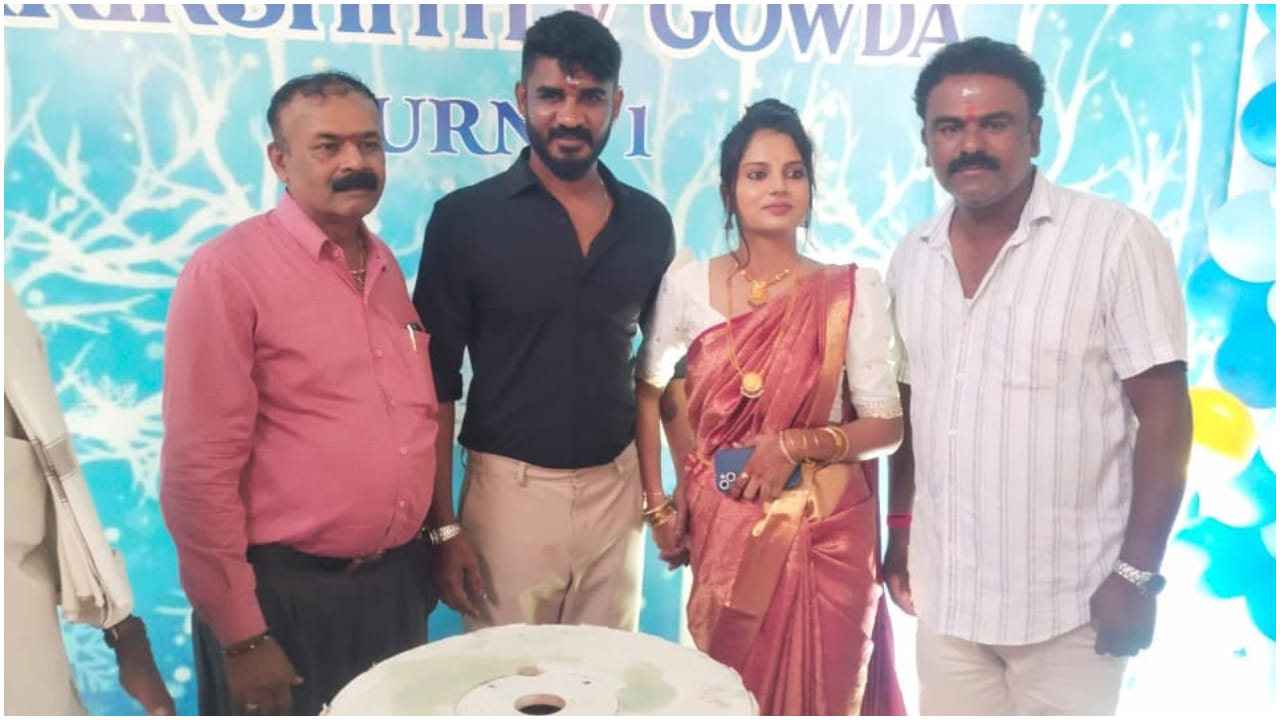 ಆಗಸ್ಟ್ 29 ಮತ್ತು 30ರಂದು ಚಿಕ್ಕಣ್ಣ ಅವರ ಮದುವೆ ನಡೆಯಲಿದೆ. ಮೈಸೂರಿನ ಸ್ಪೆಕ್ಟ್ರಮ್ ಹಾಲ್ನಲ್ಲಿ ಅದ್ದೂರಿಯಾಗಿ ವಿವಾಹ ಸಮಾರಂಭ ಜರುಗಲಿದೆ. ಅನೇಕ ಸೆಲೆಬ್ರಿಟಿಗಳು ಸಾಕ್ಷಿಯಾಗಲಿದ್ದಾರೆ.