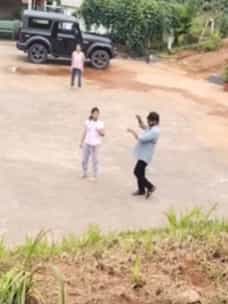 ಸುಂದರಿಯರ ಜತೆ ಲಗೋರಿ ಆಡಿದ ರವಿಮಾಮ