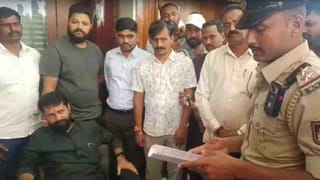 ಮುಲ್ಲಾಗಳಿಗೆ ಎದೆ ಸೀಳಿದ್ರೆ 3 ಅಕ್ಷರ ಬರಲ್ಲ ಹೇಳಿಕೆ ಕೇಸ್: ಸಿಟಿ ರವಿ ನಿವಾಸಕ್ಕೆ ನೋಟಿಸ್​ ಅಂಟಿಸಿದ ಪೊಲೀಸ್