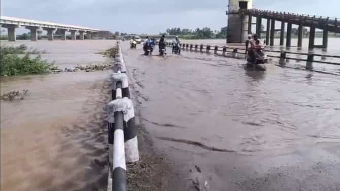 ನದಿಗಳ ಭೋರ್ಗರೆತಕ್ಕೆ ದಿಕ್ಕೆಟ್ಟ ಬೆಳಗಾವಿ-ಬಾಗಲಕೋಟೆ ಮಂದಿ