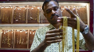 Gold Rate 22 July: 10 ಗ್ರಾಮ್ ಚಿನ್ನದ ಬೆಲೆಯಲ್ಲಿ 2,100 ರೂ ಹೆಚ್ಚಳ; ಬೆಳ್ಳಿಯೂ ದುಬಾರಿ