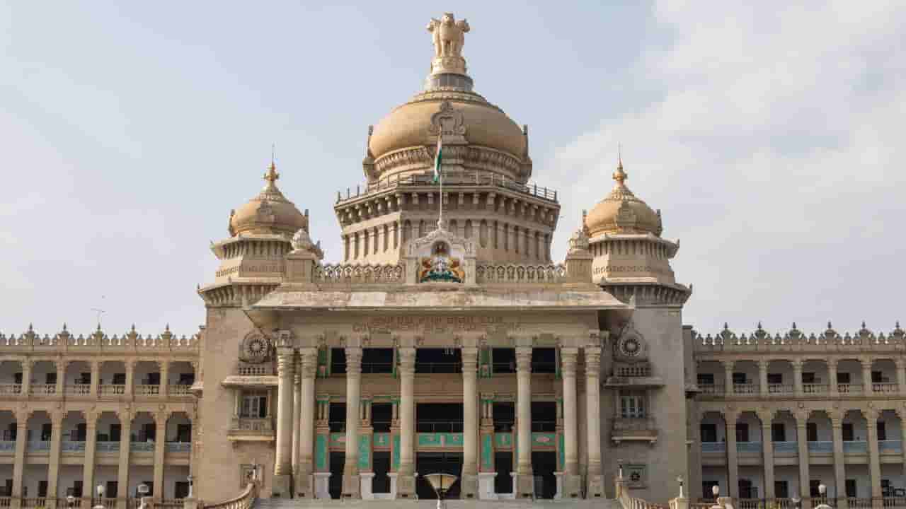 ವಿಧಾನಸೌಧ, ಸಚಿವಾಲಯಗಳಿಗೂ ತಟ್ಟಿದ ಬರಗಾಲದ ಬಿಸಿ: ನೀರು, ವಿದ್ಯುತ್ ಉಳಿತಾಯಕ್ಕೆ ಕಟ್ಟುನಿಟ್ಟಿನ ಸೂಚನೆ