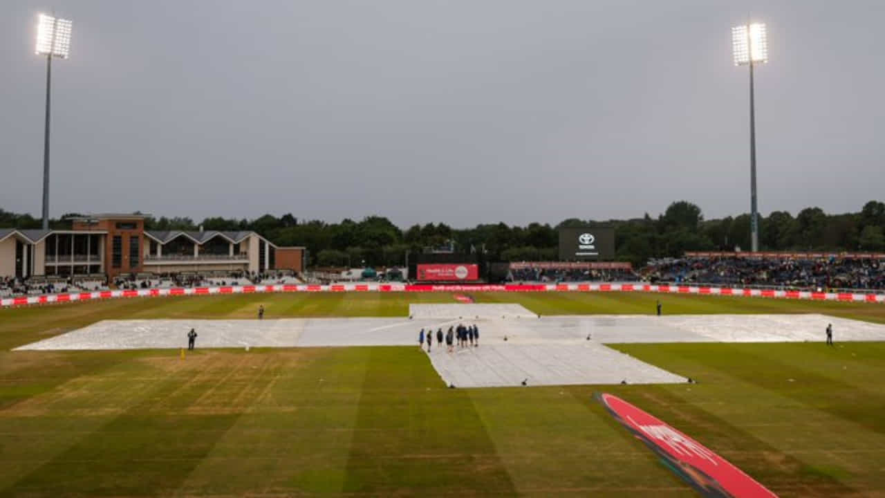 IND vs ENG: ಭಾರತ- ಇಂಗ್ಲೆಂಡ್ 2ನೇ ಟಿ20 ಪಂದ್ಯಕ್ಕೂ ಇದೆಯಾ ಮಳೆಯಾತಂಕ? IND vs ENG: ಭಾರತ- ಇಂಗ್ಲೆಂಡ್ 2ನೇ ಟಿ20 ಪಂದ್ಯಕ್ಕೂ ಇದೆಯಾ ಮಳೆಯಾತಂಕ?
