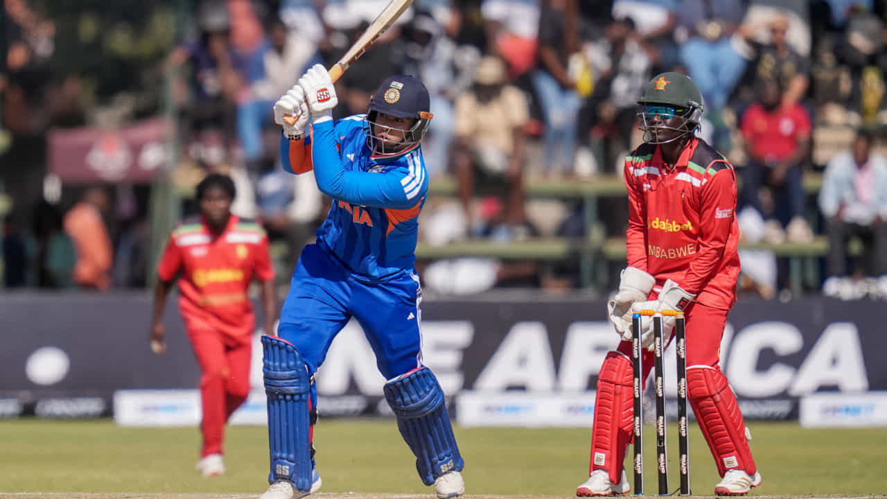 IND vs ZIM: ಜಿಂಬಾಬ್ವೆ ವಿರುದ್ಧ ಸರಣಿ ಕ್ಲೀನ್ ಸ್ವೀಪ್ ಮಾಡಿದ ಭಾರತ IND vs ZIM: ಜಿಂಬಾಬ್ವೆ ವಿರುದ್ಧ ಸರಣಿ ಕ್ಲೀನ್ ಸ್ವೀಪ್ ಮಾಡಿದ ಭಾರತ