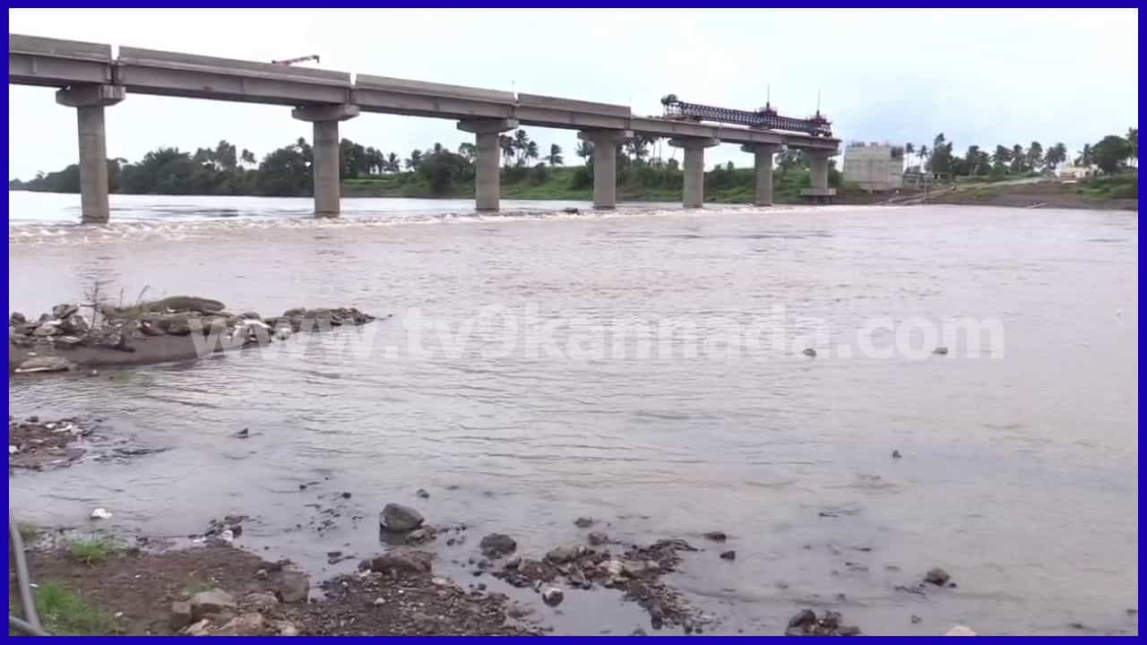 Karnataka Dam Water Level: ಆಲಮಟ್ಟಿ ಡ್ಯಾಂ ಒಳಹರಿವು ಹೆಚ್ಚಳ, ಕರ್ನಾಟಕದ ಪ್ರಮುಖ ಜಲಾಶಯಗಳ ನೀರಿನ ಮಟ್ಟದ ವಿವರ Karnataka Dam Water Level: ಆಲಮಟ್ಟಿ ಡ್ಯಾಂ ಒಳಹರಿವು ಹೆಚ್ಚಳ, ಕರ್ನಾಟಕದ ಪ್ರಮುಖ ಜಲಾಶಯಗಳ ನೀರಿನ ಮಟ್ಟದ ವಿವರ