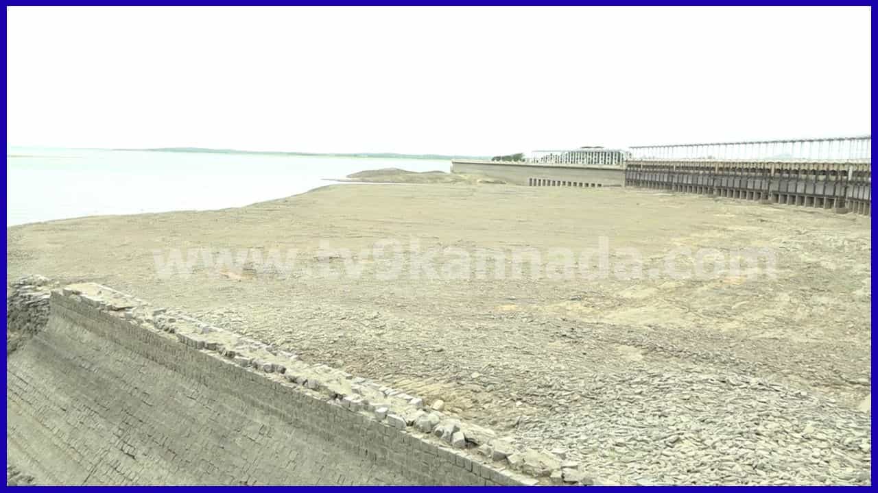 Karnataka Dam Water Level: ಇನ್ನೂ 100 ಅಡಿ ತಲುಪಿಲ್ಲ ಕೆಆರ್ಎಸ್, ಕರ್ನಾಟಕದ ಡ್ಯಾಂಗಳ ಇಂದಿನ ನೀರಿನ ಮಟ್ಟದ ವಿವರ Karnataka Dam Water Level: ಇನ್ನೂ 100 ಅಡಿ ತಲುಪಿಲ್ಲ ಕೆಆರ್ಎಸ್, ಕರ್ನಾಟಕದ ಡ್ಯಾಂಗಳ ಇಂದಿನ ನೀರಿನ ಮಟ್ಟದ ವಿವರ