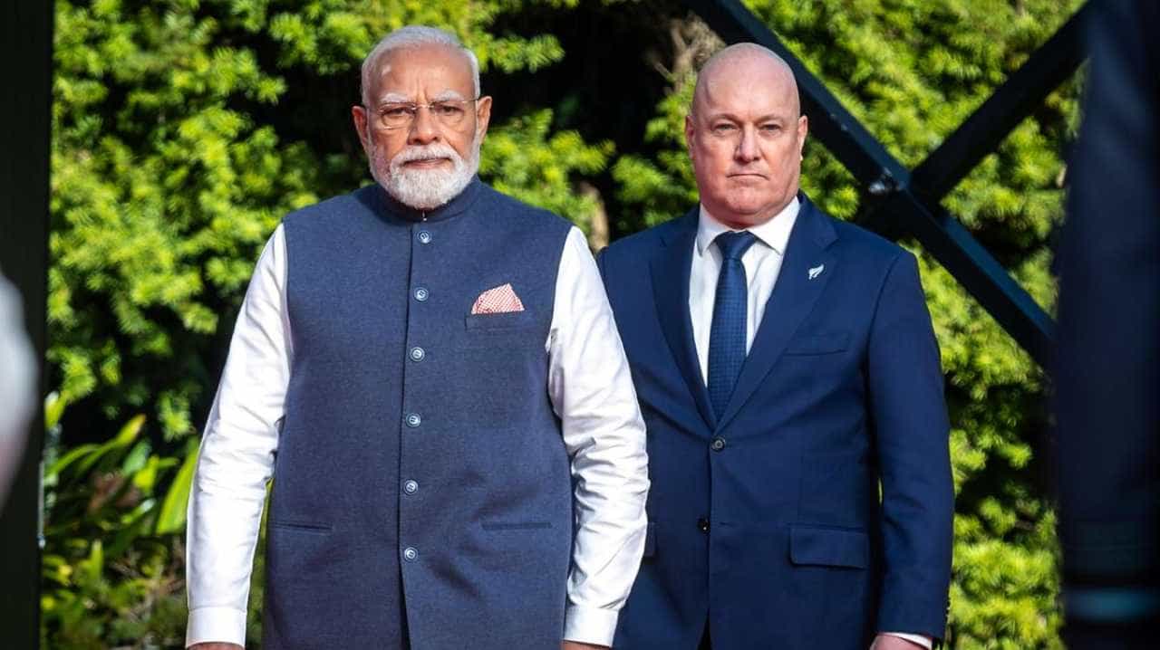 Narendra Modi: ಭಾರತ ಮತ್ತು ನ್ಯೂಜಿಲೆಂಡ್ ನಡುವೆ ಐತಿಹಾಸಿಕ ಒಪ್ಪಂದ: 2030ರ ವೇಳೆಗೆ 5,000 ಕೋಟಿ ರೂಪಾಯಿ ದ್ವಿಪಕ್ಷೀಯ ವಹಿವಾಟಿಗೆ ಮುನ್ನುಡಿ! Narendra Modi: ಭಾರತ ಮತ್ತು ನ್ಯೂಜಿಲೆಂಡ್ ನಡುವೆ ಐತಿಹಾಸಿಕ ಒಪ್ಪಂದ: 2030ರ ವೇಳೆಗೆ 5,000 ಕೋಟಿ ರೂಪಾಯಿ ದ್ವಿಪಕ್ಷೀಯ ವಹಿವಾಟಿಗೆ ಮುನ್ನುಡಿ!
