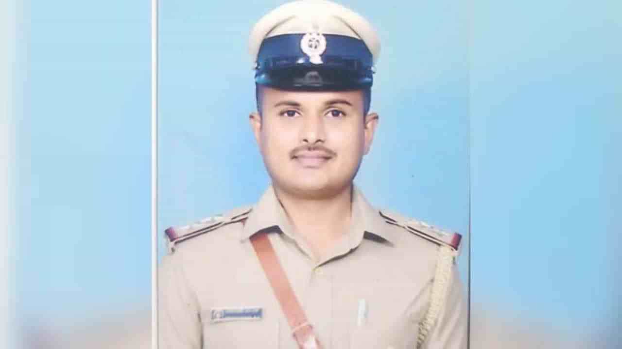 ಬೇಲಿಯೇ ಎದ್ದು ಹೊಲ ಮೇಯ್ದ ಕತೆ: ಅರೆಸ್ಟ್ ಆದ ಮಂಕಿ ಠಾಣೆ PSI ಮಾಡಿದ್ದೇನು ಗೊತ್ತಾ?