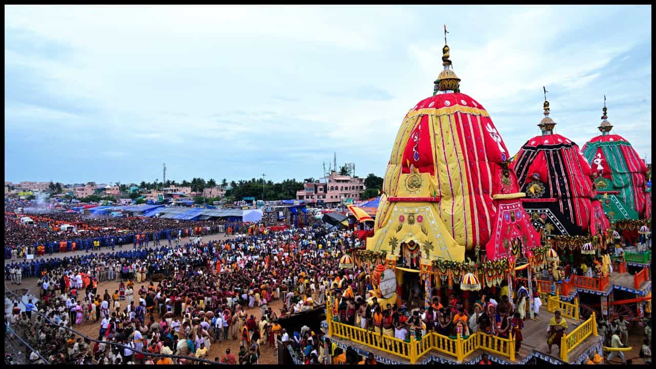 ಆಷಾಢ ಮಾಸ ಶೂನ್ಯವೆಂದಾದರೆ ಪುರಿ ಜಗನ್ನಾಥ ರಥಯಾತ್ರೆ ಇದೇ ತಿಂಗಳಲ್ಲಿ ನಡೆಯುವುದೇಕೆ? ಇಲ್ಲಿದೆ ಅಸಲಿ ರಹಸ್ಯ! ಆಷಾಢ ಮಾಸ ಶೂನ್ಯವೆಂದಾದರೆ ಪುರಿ ಜಗನ್ನಾಥ ರಥಯಾತ್ರೆ ಇದೇ ತಿಂಗಳಲ್ಲಿ ನಡೆಯುವುದೇಕೆ? ಇಲ್ಲಿದೆ ಅಸಲಿ ರಹಸ್ಯ!