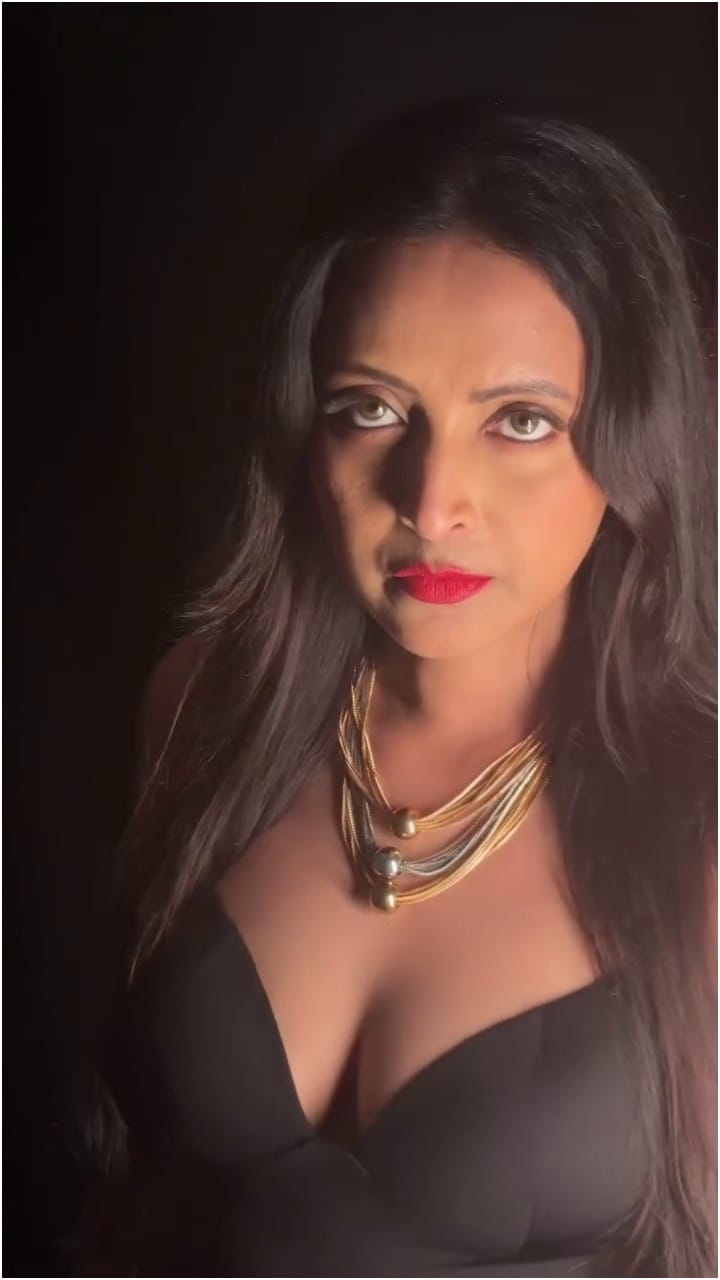 ಬೋಲ್ಡ್ ಅವತಾರದಲ್ಲಿ ಬಂದ ಹುಚ್ಚ ಸಿನಿಮಾ ನಟಿ ರೇಖಾ
