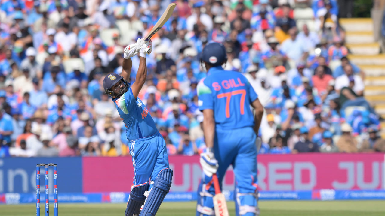 ಇದಲ್ಲದೆ, ರೋಹಿತ್ ಇಂಗ್ಲೆಂಡ್ನಲ್ಲಿ ಅತಿ ಹೆಚ್ಚು ಏಕದಿನ ಶತಕಗಳನ್ನು ಬಾರಿಸಿದ ಆಟಗಾರರ ಪಟ್ಟಿಯಲ್ಲಿ ಮಾರ್ಕಸ್ ಟ್ರೆಸ್ಕೊಥಿಕ್ ಅವರನ್ನು ಸರಿಗಟ್ಟಿದರು. ಕೇವಲ 30 ಇನ್ನಿಂಗ್ಸ್ಗಳಲ್ಲಿ ರೋಹಿತ್ ಶರ್ಮಾ ಅವರ ಎಂಟನೇ ಶತಕ ಇದಾಗಿದೆ. ಈ ಪಟ್ಟಿಯಲ್ಲಿ ಇಂಗ್ಲೆಂಡ್ನ ಜೋ ರೂಟ್ (10 ಶತಕಗಳು) ಅಗ್ರಸ್ಥಾನದಲ್ಲಿದ್ದಾರೆ(PC-PTI).