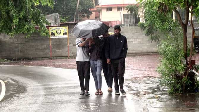 ಮುಂದಿನ 4 ದಿನ ರಾಜ್ಯದಲ್ಲಿ ಭಾರೀ ಮಳೆ: ಕರಾವಳಿಗೆ ರೆಡ್ ಅಲರ್ಟ್​!