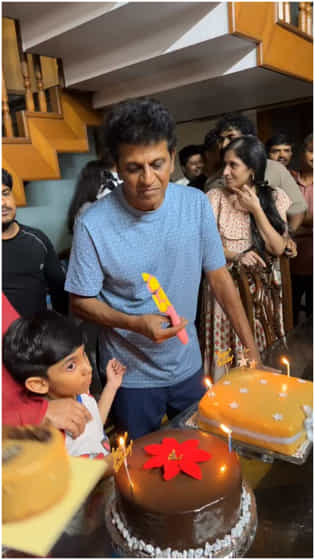 ಆಪ್ತರ ಜೊತೆ ಶಿವಣ್ಣ ಹುಟ್ಟುಹಬ್ಬ ಆಚರಣೆ
