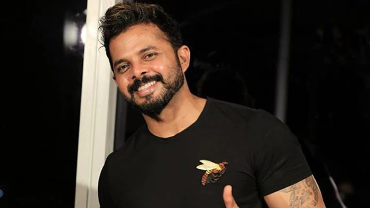 ಇದೀಗ ಶ್ರೀಶಾಂತ್ ಕೆಸಿಎಲ್ ಮುಂದೆ ಕ್ಷಮೆಯಾಚಿಸಿದ್ದು, ಈ ಬಗ್ಗೆ ಹೇಳಿಕೆ ಬಿಡುಗಡೆ ಮಾಡಿರುವ ಕೇರಳ ಕ್ರಿಕೆಟ್ ಅಸೋಸಿಯೇಷನ್, ವಿಶೇಷ ಸಾಮಾನ್ಯ ಸಭೆಯಲ್ಲಿ ಶ್ರೀಶಾಂತ್ ಮೇಲಿನ ನಿಷೇಧವನ್ನು ತೆಗೆದುಹಾಕಲು ನಿರ್ಧರಿಸಲಾಗಿದೆ. ಶ್ರೀಶಾಂತ್, ಕೆಸಿಎ ವಿರುದ್ಧದ ಹೇಳಿಕೆಗಳಿಗೆ ವಿಷಾದ ವ್ಯಕ್ತಪಡಿಸಿ ಕ್ಷಮೆಯಾಚಿಸಿದ ನಂತರ ಈ ನಿರ್ಧಾರ ತೆಗೆದುಕೊಳ್ಳಲಾಗಿದೆ ಎಂದು ಹೇಳಿಕೆಯಲ್ಲಿ ತಿಳಿಸಲಾಗಿದೆ.