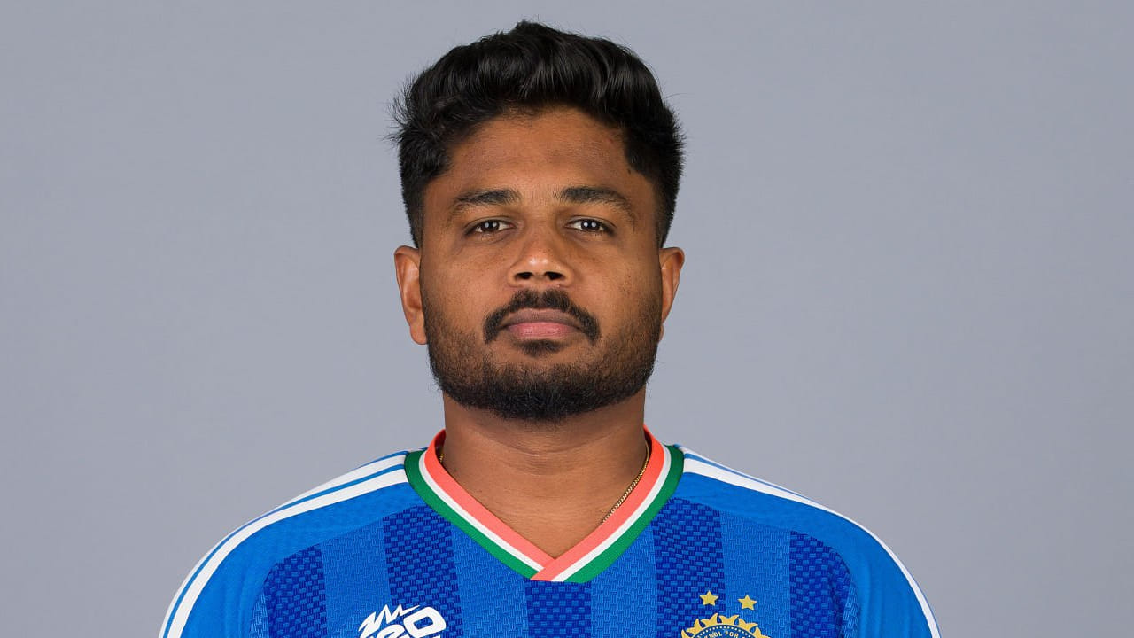 ಸಂಜು ಸ್ಯಾಮ್ಸನ್: ಐರ್ಲೆಂಡ್ ಮತ್ತು ಇಂಗ್ಲೆಂಡ್ ವಿರುದ್ಧದ ಸರಣಿಯಲ್ಲಿ ಟೀಮ್ ಇಂಡಿಯಾ ಪರ ಆರಂಭಿಕನಾಗಿ ಕಣಕ್ಕಿಳಿದಿದ್ದ ಸಂಜು ಸ್ಯಾಮ್ಸನ್ ಝಿಂಬಾಬ್ವೆ ವಿರುದ್ಧದ ಸರಣಿಯಿಂದ ಹೊರಗುಳಿದಿದ್ದಾರೆ. ವಿಶ್ರಾಂತಿ ನೀಡುವ ಸಲುವಾಗಿ ಅವರನ್ನು ಈ ಸರಣಿಯಿಂದ ಕೈ ಬಿಡಲಾಗಿದೆ ಎಂದು ಬಿಸಿಸಿಐ ತಿಳಿಸಿದೆ. (PC: Getty Images)