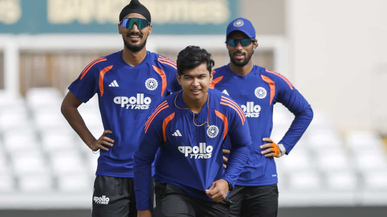 IND vs ENG: ವೈಭವ್ಗೆ 2ನೇ ಪಂದ್ಯದಲ್ಲೂ ಅವಕಾಶ ಸಿಗಲ್ಲ ಎಂದ ದಿನೇಶ್ ಕಾರ್ತಿಕ್ IND vs ENG: ವೈಭವ್ಗೆ 2ನೇ ಪಂದ್ಯದಲ್ಲೂ ಅವಕಾಶ ಸಿಗಲ್ಲ ಎಂದ ದಿನೇಶ್ ಕಾರ್ತಿಕ್