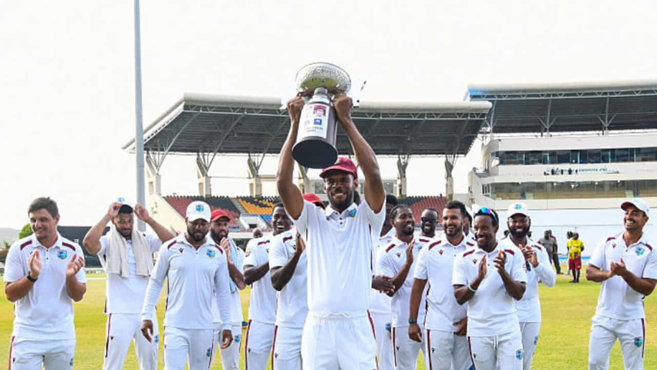 WI vs SL: 3 ವರ್ಷಗಳ ನಂತರ ಟೆಸ್ಟ್ ಸರಣಿ ಗೆದ್ದ ವೆಸ್ಟ್ ಇಂಡೀಸ್ WI vs SL: 3 ವರ್ಷಗಳ ನಂತರ ಟೆಸ್ಟ್ ಸರಣಿ ಗೆದ್ದ ವೆಸ್ಟ್ ಇಂಡೀಸ್