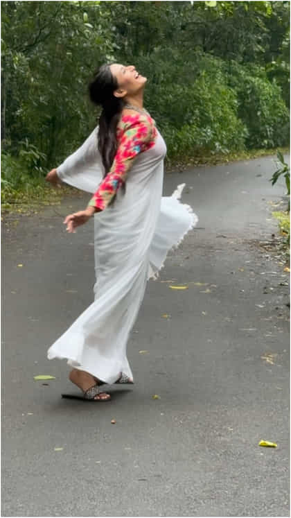 ‘ಬಾರೆ ಬಾರೆ’ ಹಾಡಿಗೆ ಅಮೃತಾ ಟ್ರಿಬ್ಯೂಟ್
