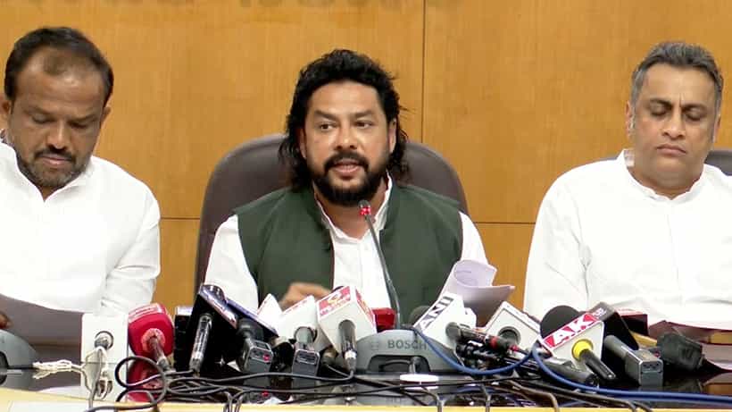 ಇದೆಲ್ಲ ಮನುವಾದಿಗಳ ಹುನ್ನಾರ: ವಿಪಕ್ಷಗಳ ಪ್ರತಿಭಟನೆ ಬೆನ್ನಲ್ಲೇ ದಲಿತ ದಾಳ ಉರುಳಿಸಿದ ಸಚಿವ ನಾಗೆಂದ್ರ