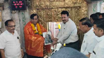 ಧರ್ಮ ಸಂಕಟ ಎದುರಾಗುತ್ತಿದ್ದಂತೆಯೇ ರಾಯರೆಡ್ಡಿ ಟೆಂಪಲ್ ರನ್!