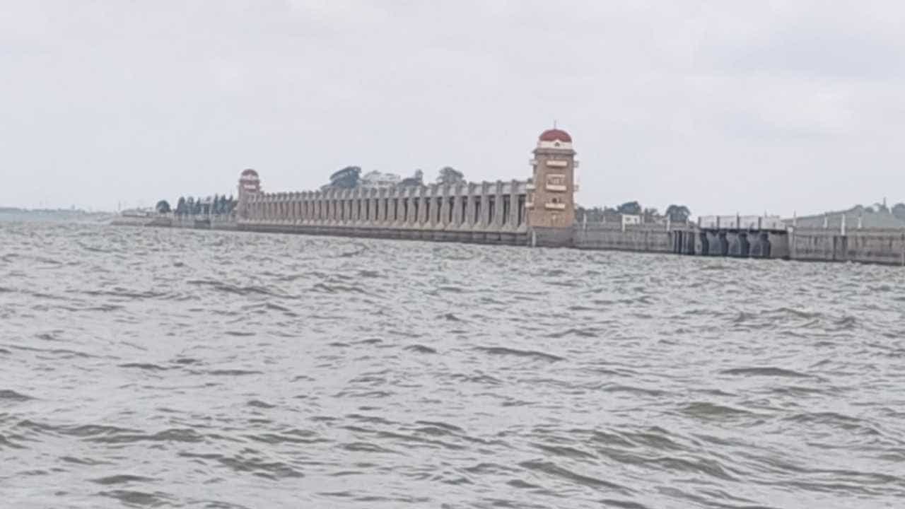 Karnataka Dam Water Level: ರಾಜ್ಯದ ಪ್ರಮುಖ ಡ್ಯಾಂಗಳಿಗೆ ಹರಿದುಬರುತ್ತಿದೆ ಭಾರಿ ಒಳಹರಿವು! Karnataka Dam Water Level: ರಾಜ್ಯದ ಪ್ರಮುಖ ಡ್ಯಾಂಗಳಿಗೆ ಹರಿದುಬರುತ್ತಿದೆ ಭಾರಿ ಒಳಹರಿವು!