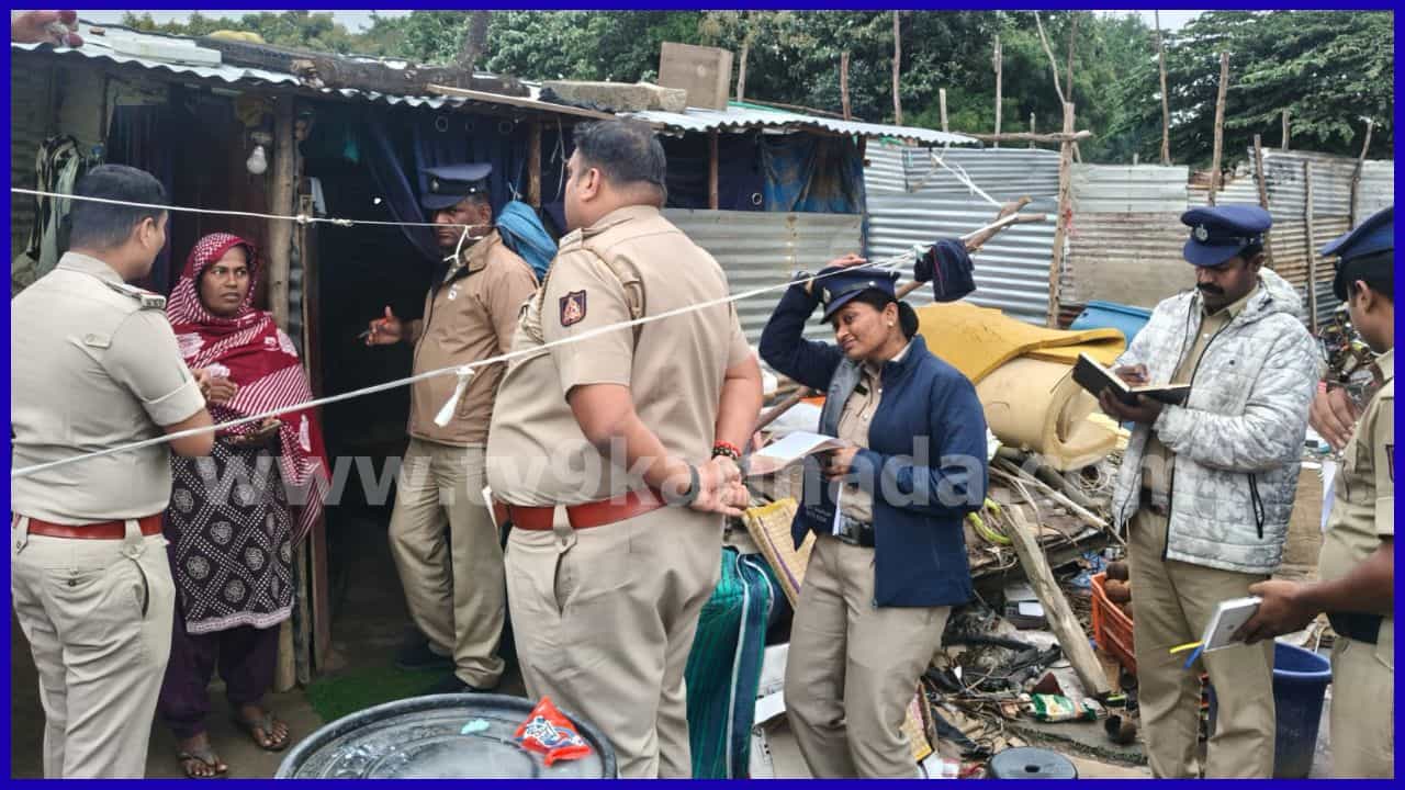 ಬೆಂಗಳೂರು: ಅಕ್ರಮ ಬಾಂಗ್ಲಾ ವಲಸಿಗರ ಪತ್ತೆಗೆ ಭರ್ಜರಿ ಕಾರ್ಯಾಚರಣೆ, 40 ಮಂದಿ ವಶಕ್ಕೆ ಬೆಂಗಳೂರು: ಅಕ್ರಮ ಬಾಂಗ್ಲಾ ವಲಸಿಗರ ಪತ್ತೆಗೆ ಭರ್ಜರಿ ಕಾರ್ಯಾಚರಣೆ, 40 ಮಂದಿ ವಶಕ್ಕೆ