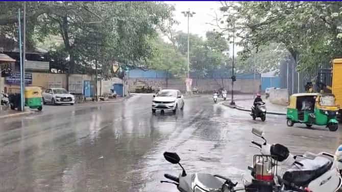 ಕರಾವಳಿಯಲ್ಲಿ ಭಾರಿ ಮಳೆ ಸಾಧ್ಯತೆ, 4 ತಾಲೂಕುಗಳಲ್ಲಿ ಶಾಲಾ-ಕಾಲೇಜುಗಳಿಗೆ ರಜೆ