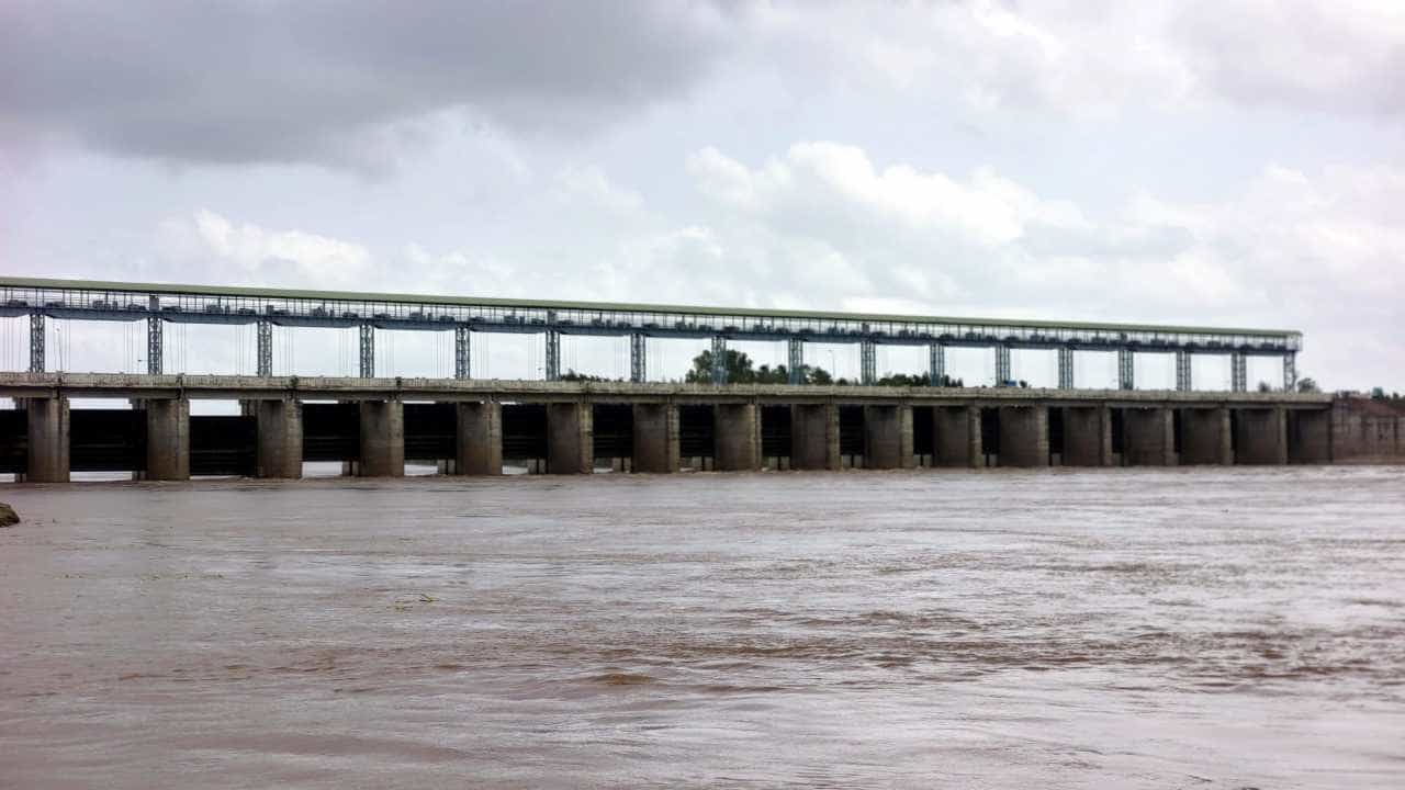 Karnataka Dam Water Level: ಮಲೆನಾಡಿನಲ್ಲಿ ಮಳೆ ಅಬ್ಬರ, ಡ್ಯಾಂಗಳ ಭರ್ತಿಗೆ ಕೆಲವೇ ಅಡಿ ಬಾಕಿ! Karnataka Dam Water Level: ಮಲೆನಾಡಿನಲ್ಲಿ ಮಳೆ ಅಬ್ಬರ, ಡ್ಯಾಂಗಳ ಭರ್ತಿಗೆ ಕೆಲವೇ ಅಡಿ ಬಾಕಿ!
