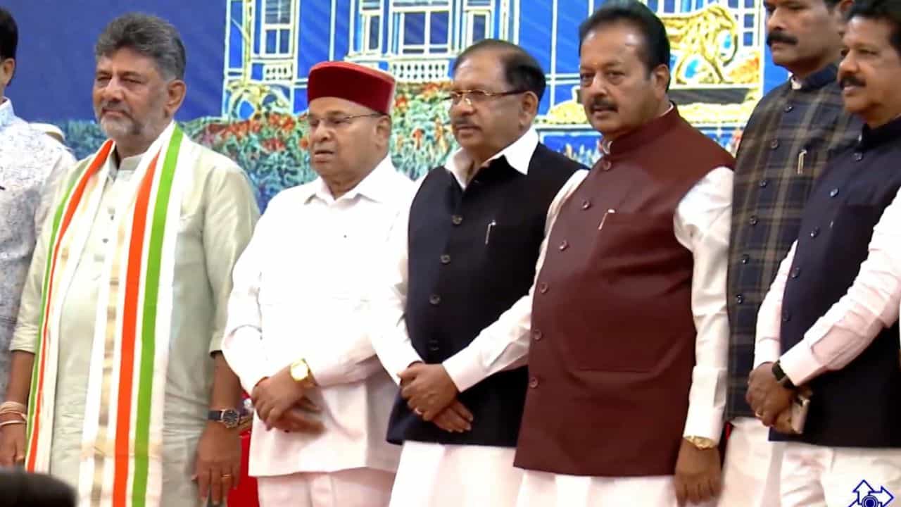ಸಚಿವ ಸಂಪುಟ ವಿಸ್ತರಣೆ ಬೆನ್ನಲ್ಲೇ ಕಾಂಗ್ರೆಸ್‌ನಲ್ಲಿ ಅಸಮಾಧಾನ ಸ್ಫೋಟ; ರಾಜೀನಾಮೆ ಎಚ್ಚರಿಕೆ, ಬೆಂಬಲಿಗರ ಪ್ರತಿಭಟನೆ