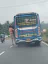 ಉಡುಪಿ: ಖಾಸಗಿ ಬಸ್‌ನ ಫೂಟ್‌ಬೋರ್ಡ್‌ನಲ್ಲಿ ವಿದ್ಯಾರ್ಥಿಯ ಹುಚ್ಚಾಟ